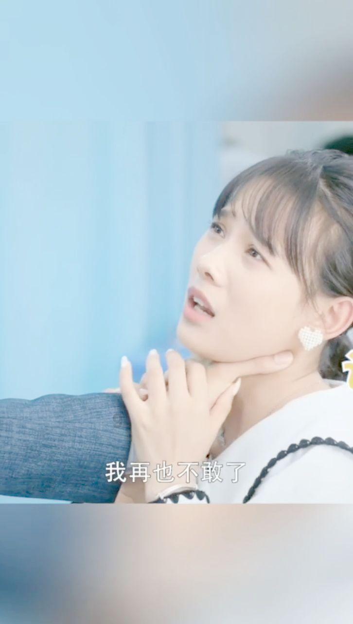 她是记者，作家，特工，更是《国歌》作者一生的红颜知己